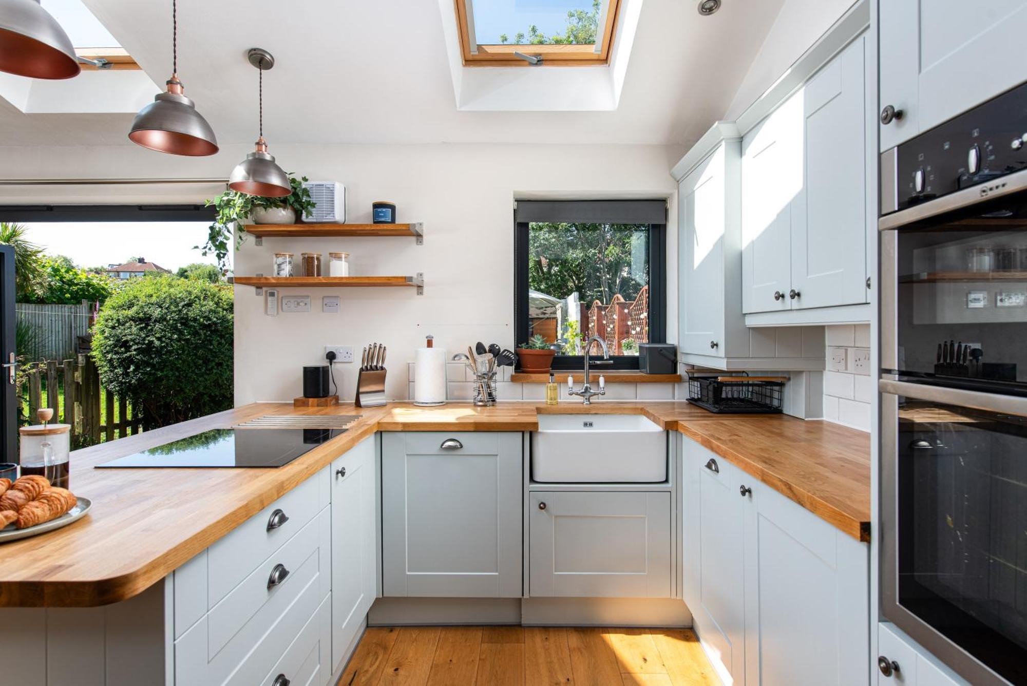 Charming Family Home With Stoves, Garden & Parking Bristol Exterior photo