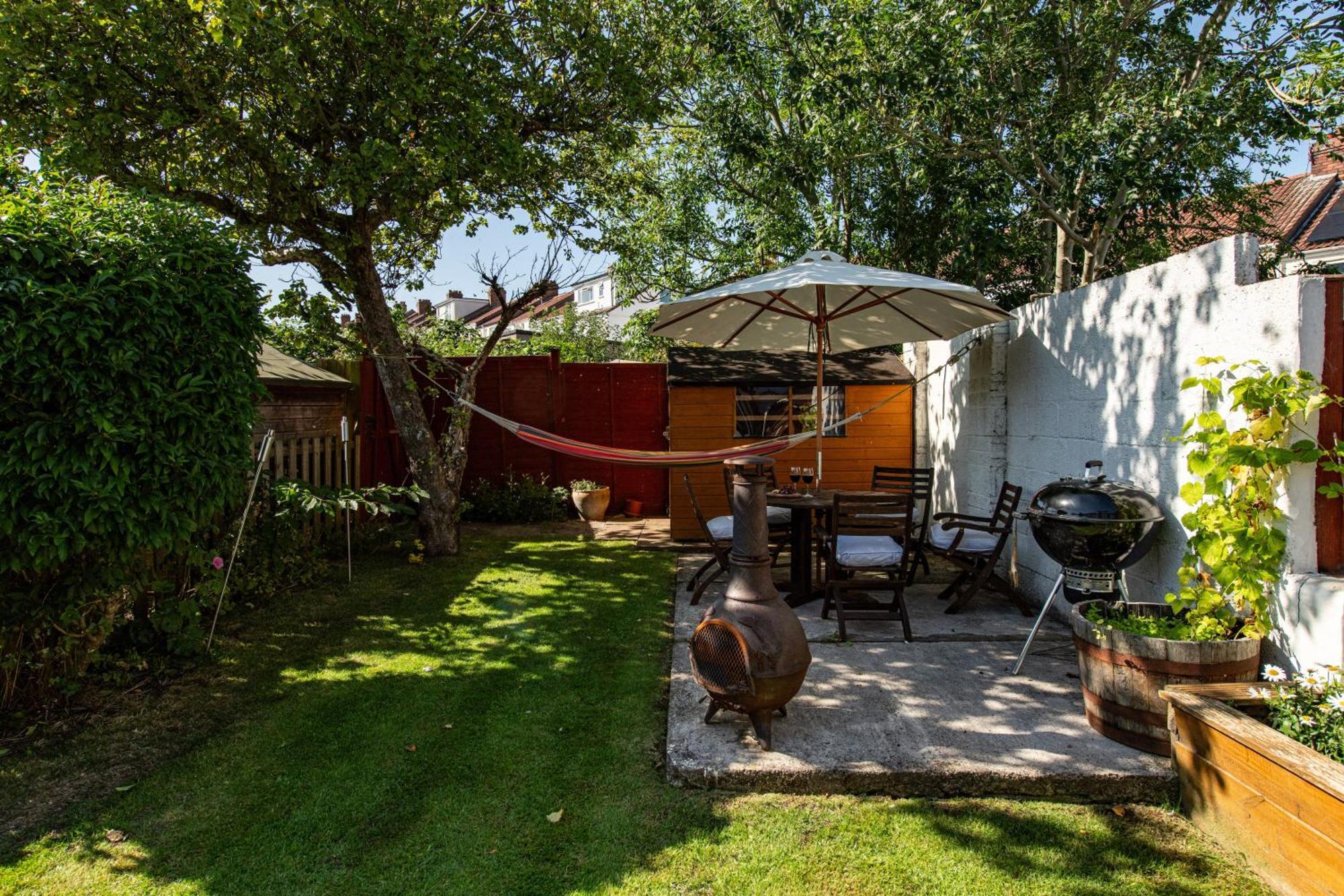 Charming Family Home With Stoves, Garden & Parking Bristol Exterior photo